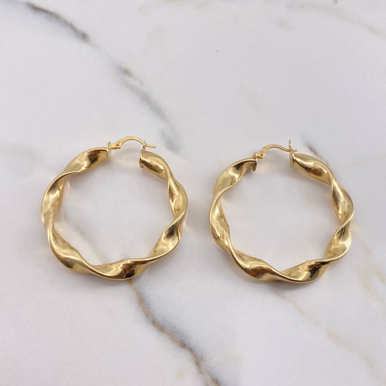 Hoop Earrings Amber 3.95gr / 3cm / Twisted 18K Yellow Gold #