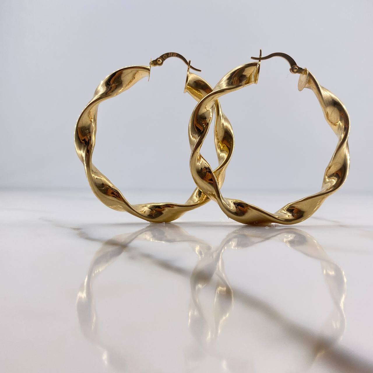 Hoop Earrings Amber 3.95gr / 3cm / Twisted 18K Yellow Gold #