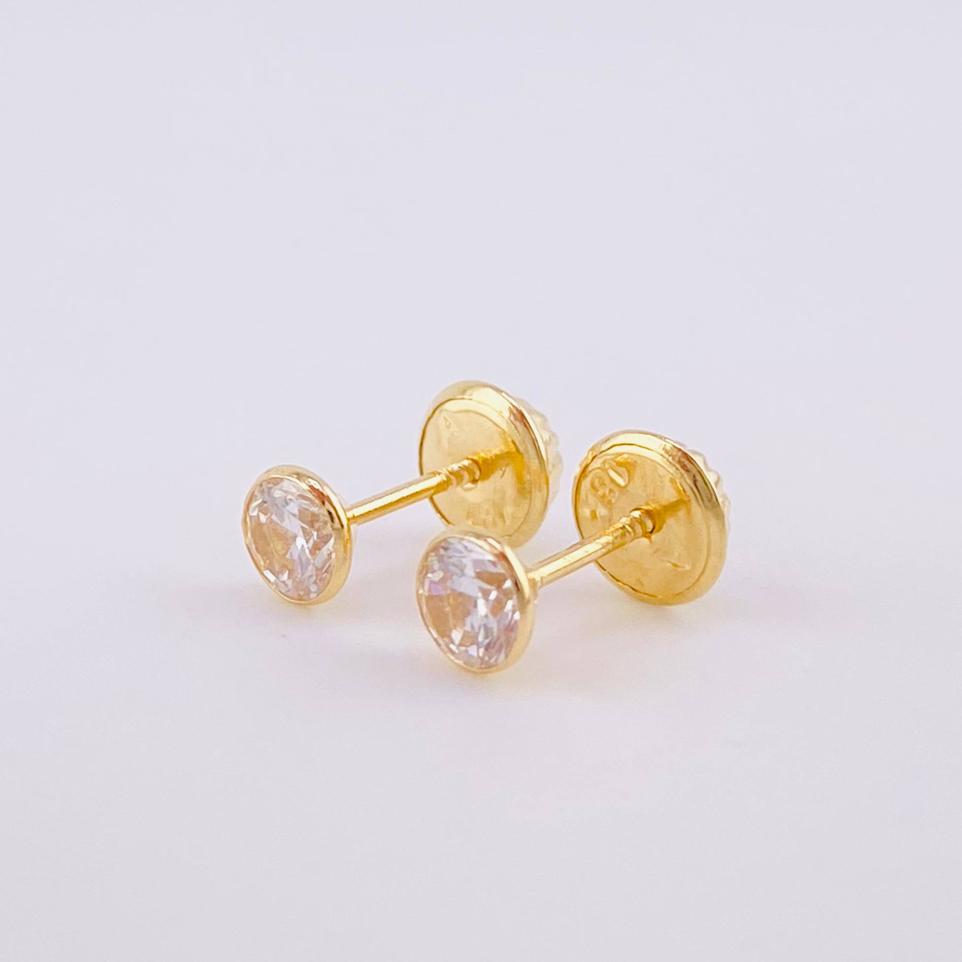 Stud Earrings Bevel 0.8g / in / 5.3mm Yellow Gold 18K