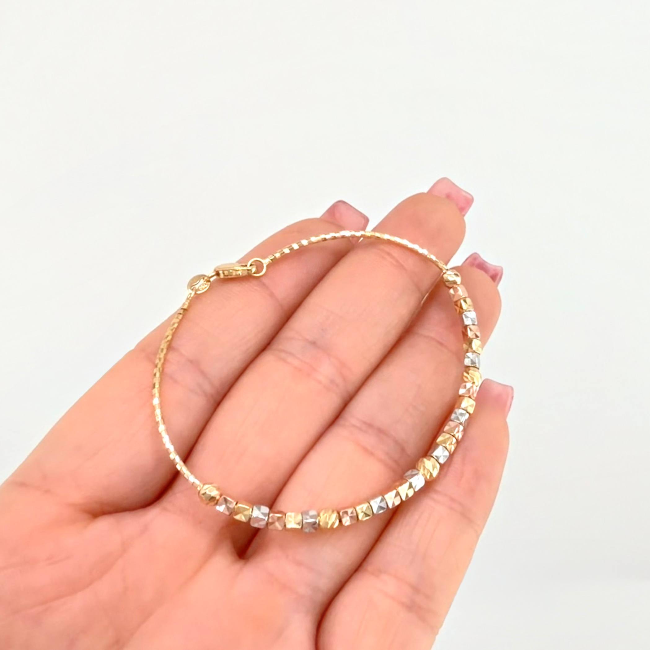 Hoop Bracelet Cubicular Diamond Cut 3.9gr / 6 3/4 in / 2.5mm Three Golds +4 18K ©