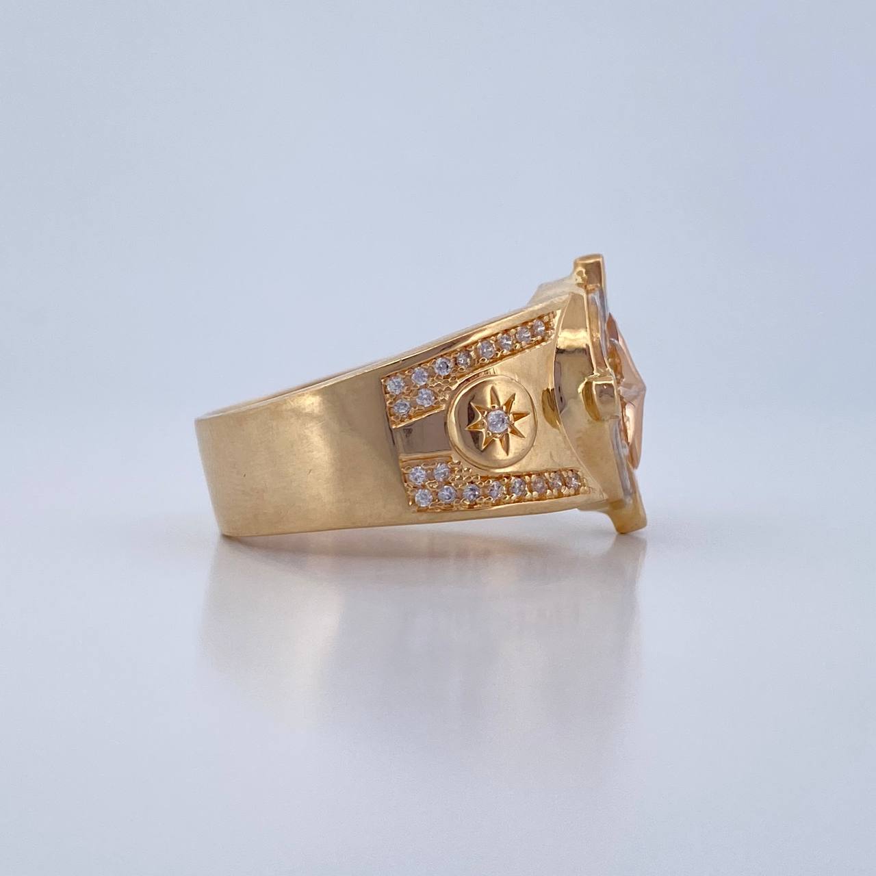 Cardinal Star Ring 10.45gr / T9 3/4 / White Zircons Three Golds 18K $