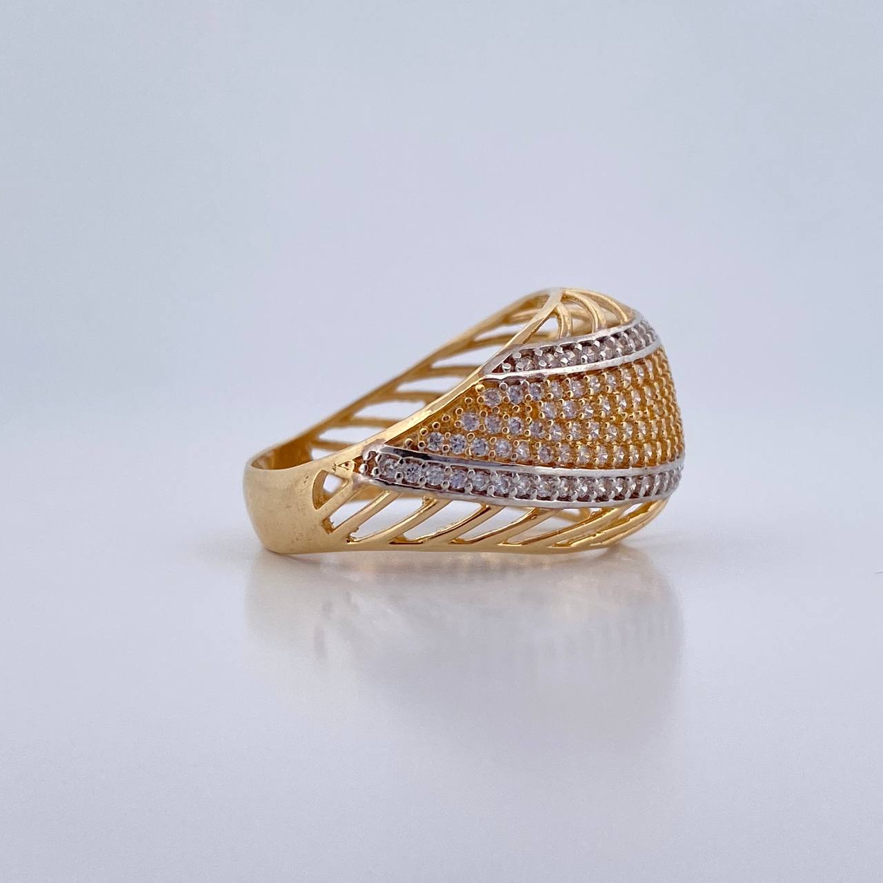 Curved Line Ring 6.5gr / T8 1/4 / White Zircons Two Yellow White Gold 18K $