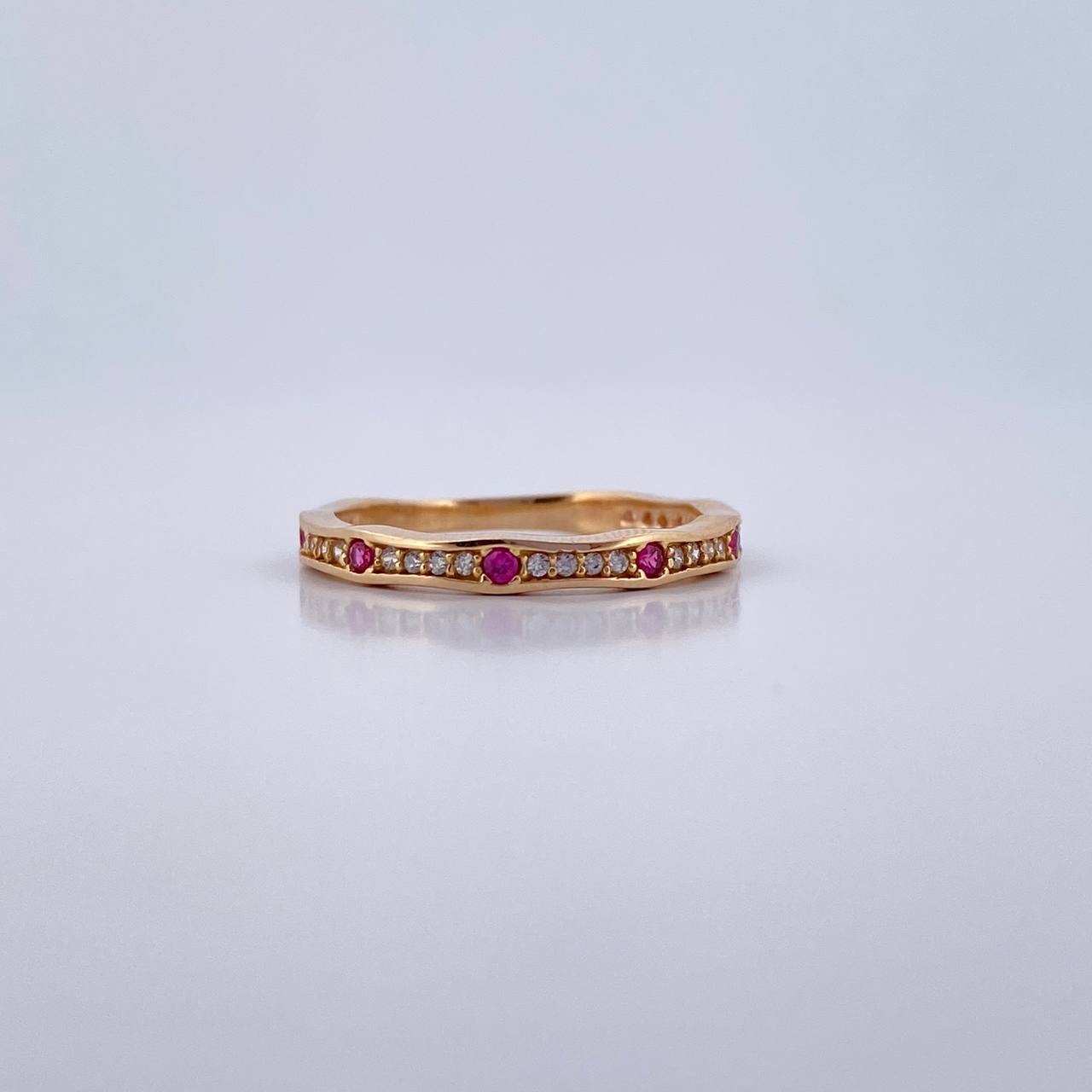 Ring Argolla Churumbela 1.95gr / T6 1/4 / Fuchsia White Zirconia Yellow Gold 18K $
