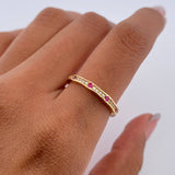 Ring Argolla Churumbela 1.95gr / T6 1/4 / Fuchsia White Zirconia Yellow Gold 18K $