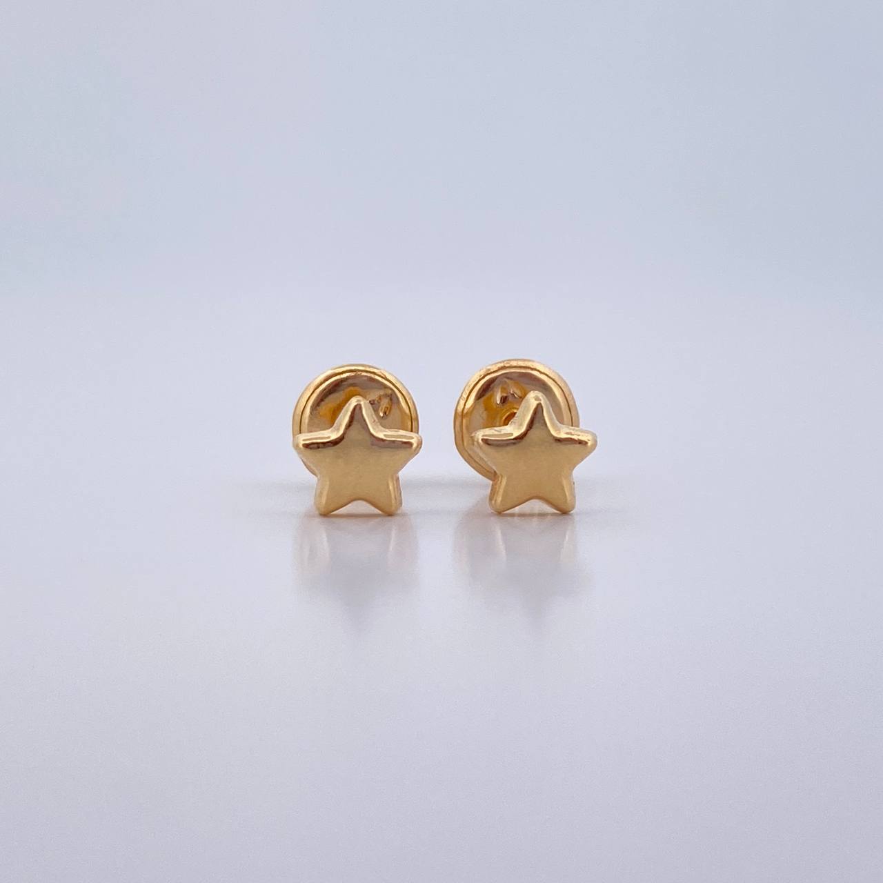Stud Earrings Star 0.45gr / Smooth Yellow Gold 18K $