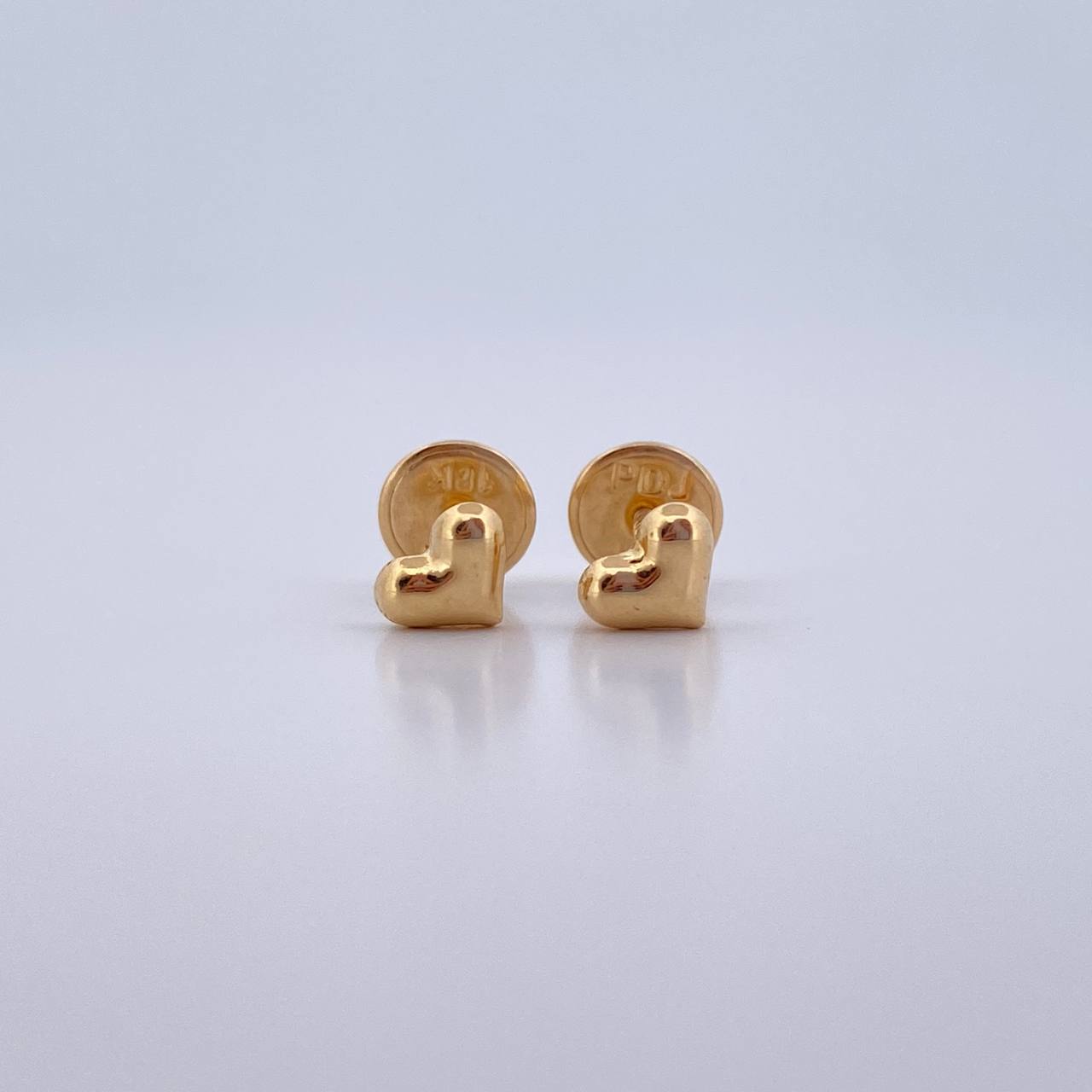 Stud Earrings Heart 0.4gr / Stamped Yellow Gold 18K $