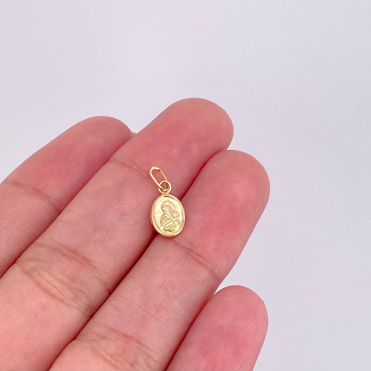Pendant Virgen del Carmen 0.25g / 1/2 in 18K Yellow Gold
