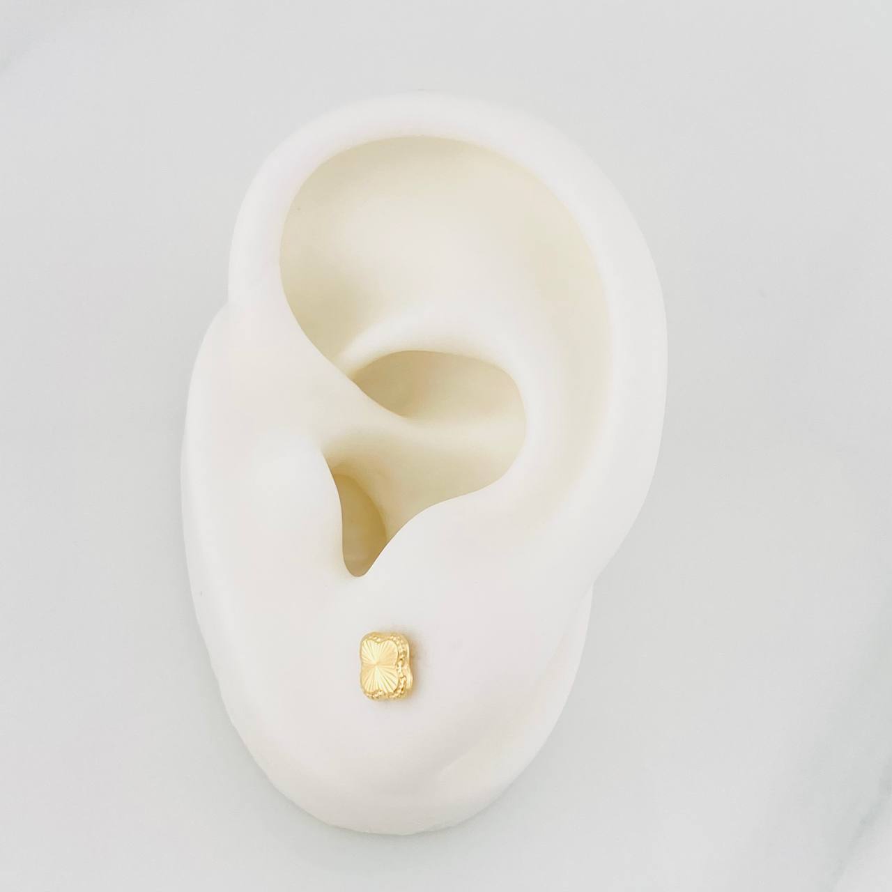 Topos Trebol Diamantado 0.65g / in / 5.2mm Oro Amarillo 18K
