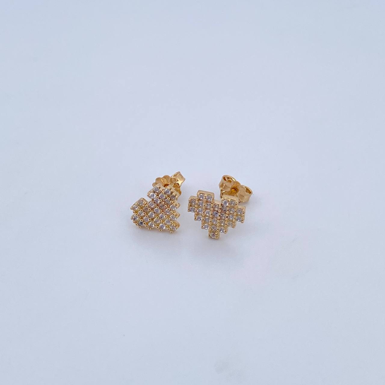Topos Corazon Pixeliado 2.05gr / Circones Blancos Oro Amarillo 18K &