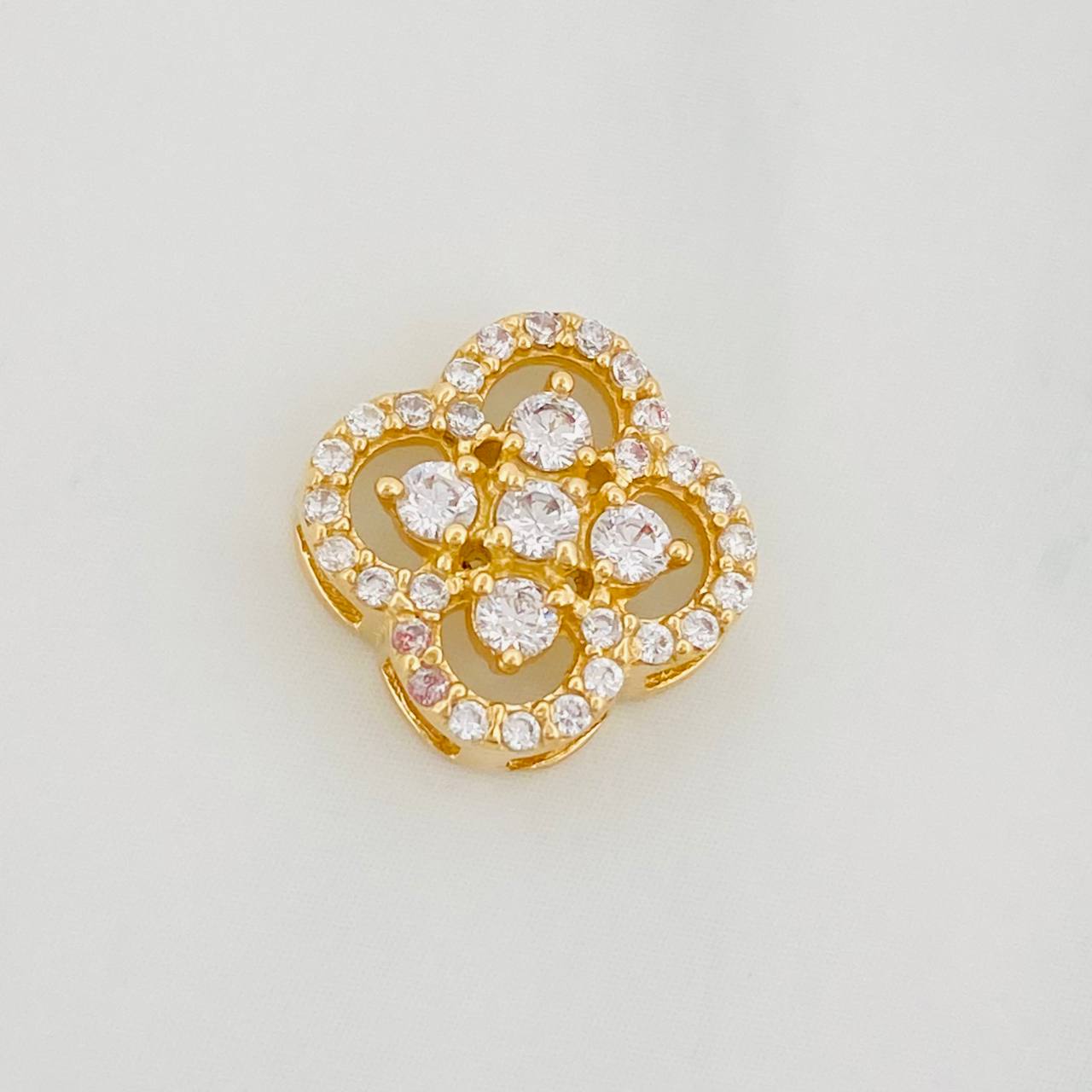 Herraje Trebol 1.4g / 1/2 in Oro Amarillo 18K