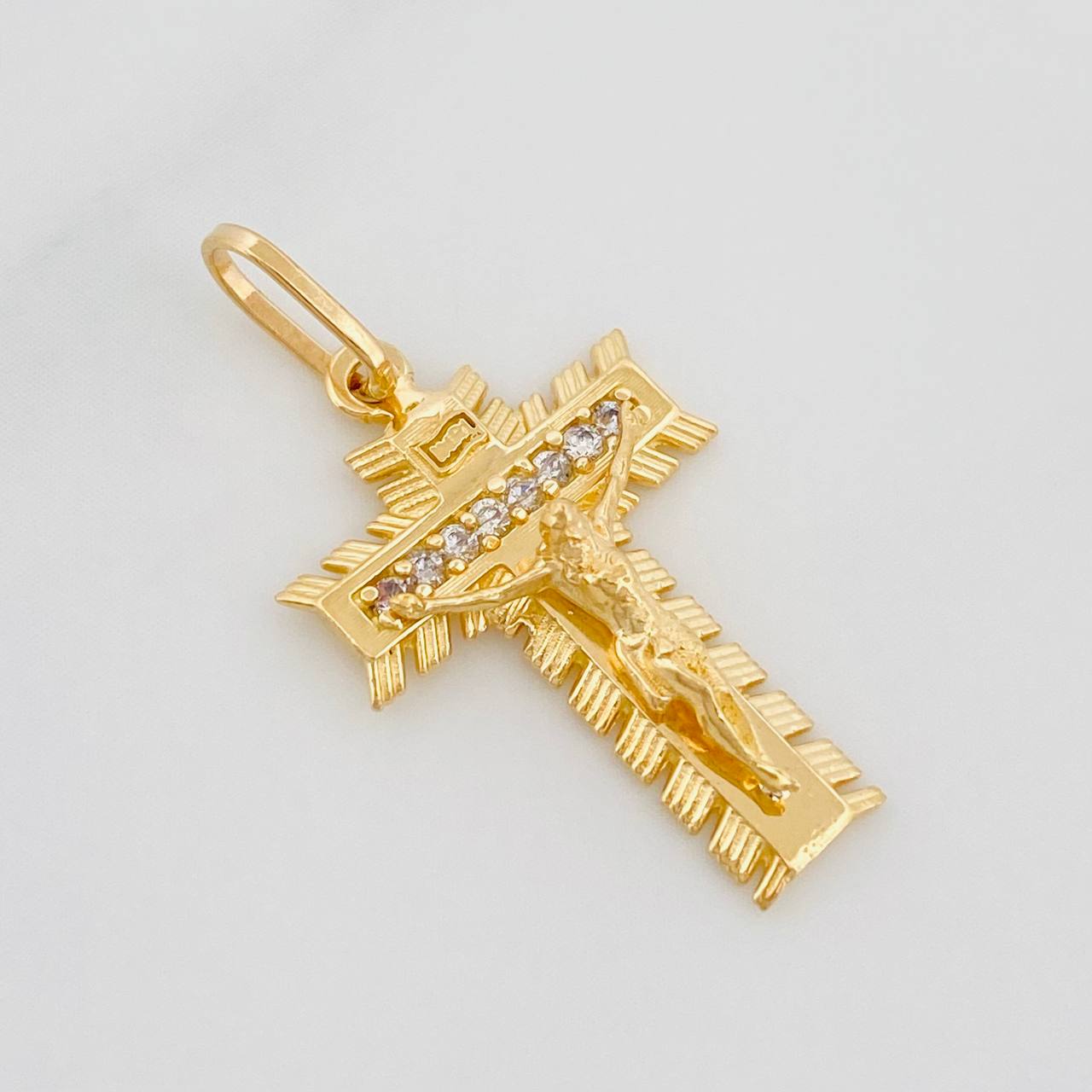 Dije Cruz Cristo  Milagroso 2.1g / 1 in Oro Amarillo 18K