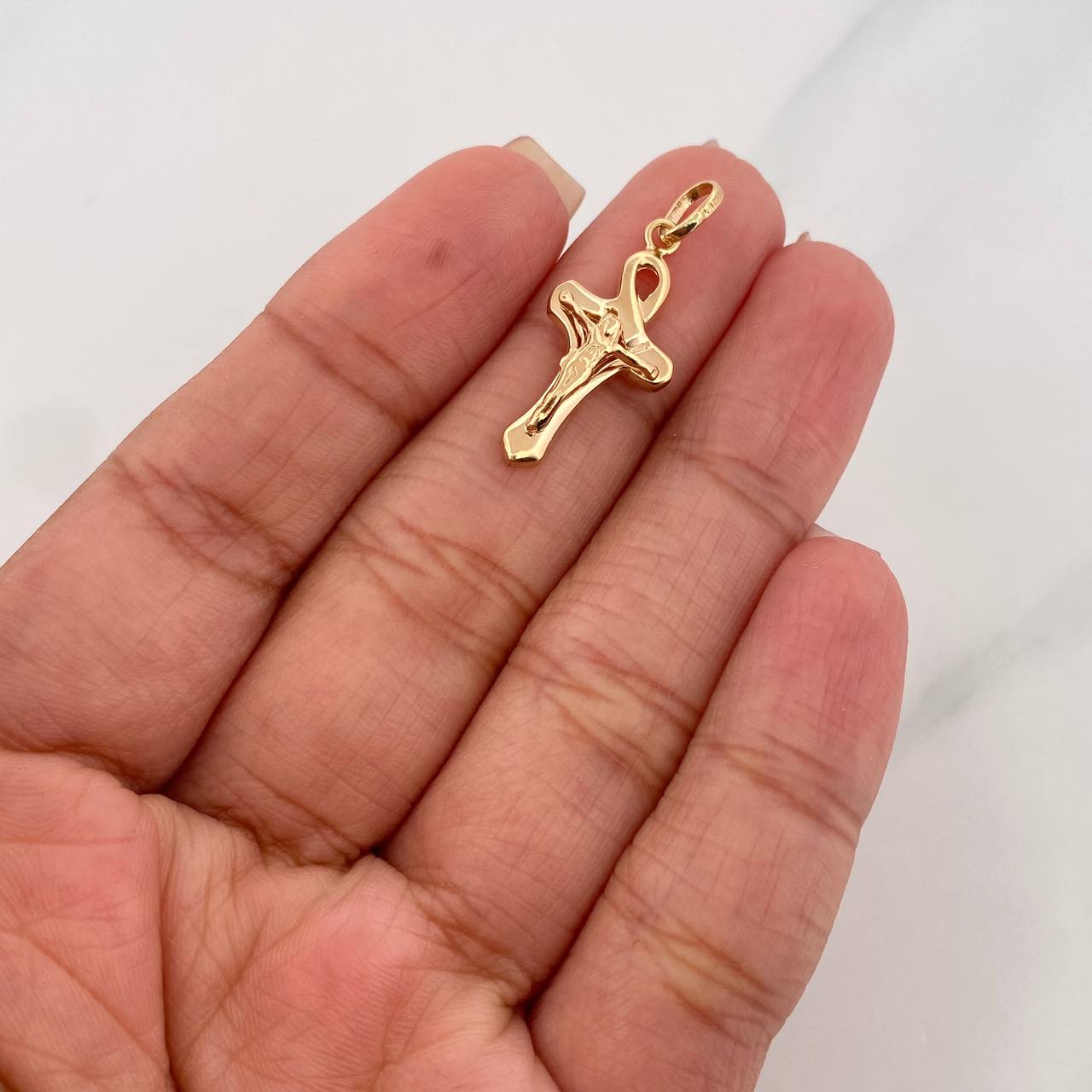 Pendant Cross Christ 2.05g / 1 1/4 in 18K Yellow Gold