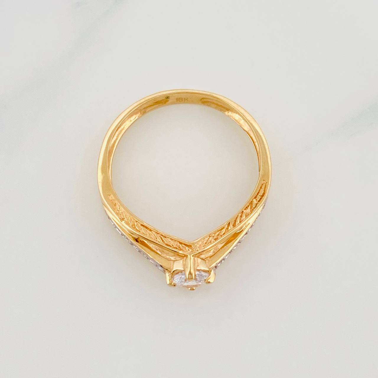 Solitaire Ring 2.2g / Size 6 1/2 Two-Tone Yellow White Gold 18K
