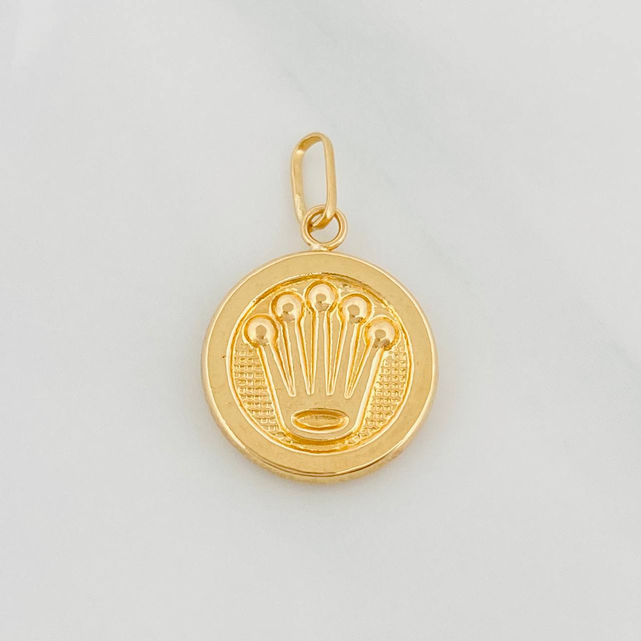 Dije Corona Circular 0.9g / 3/4 in Oro Amarillo 18K