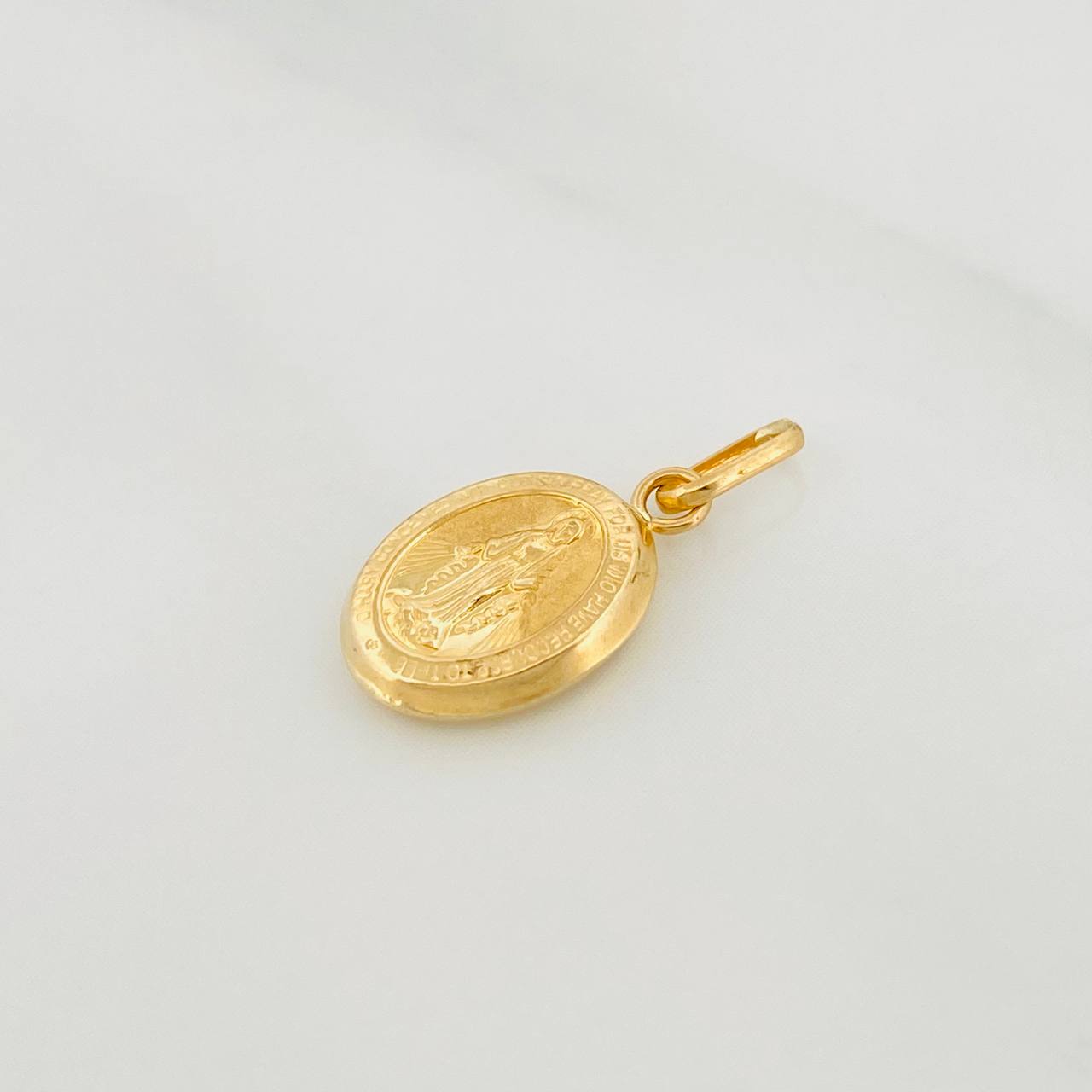 Dije Medalla Virgen Milagrosa 0.45g / 3/4 in Oro Amarillo 18K