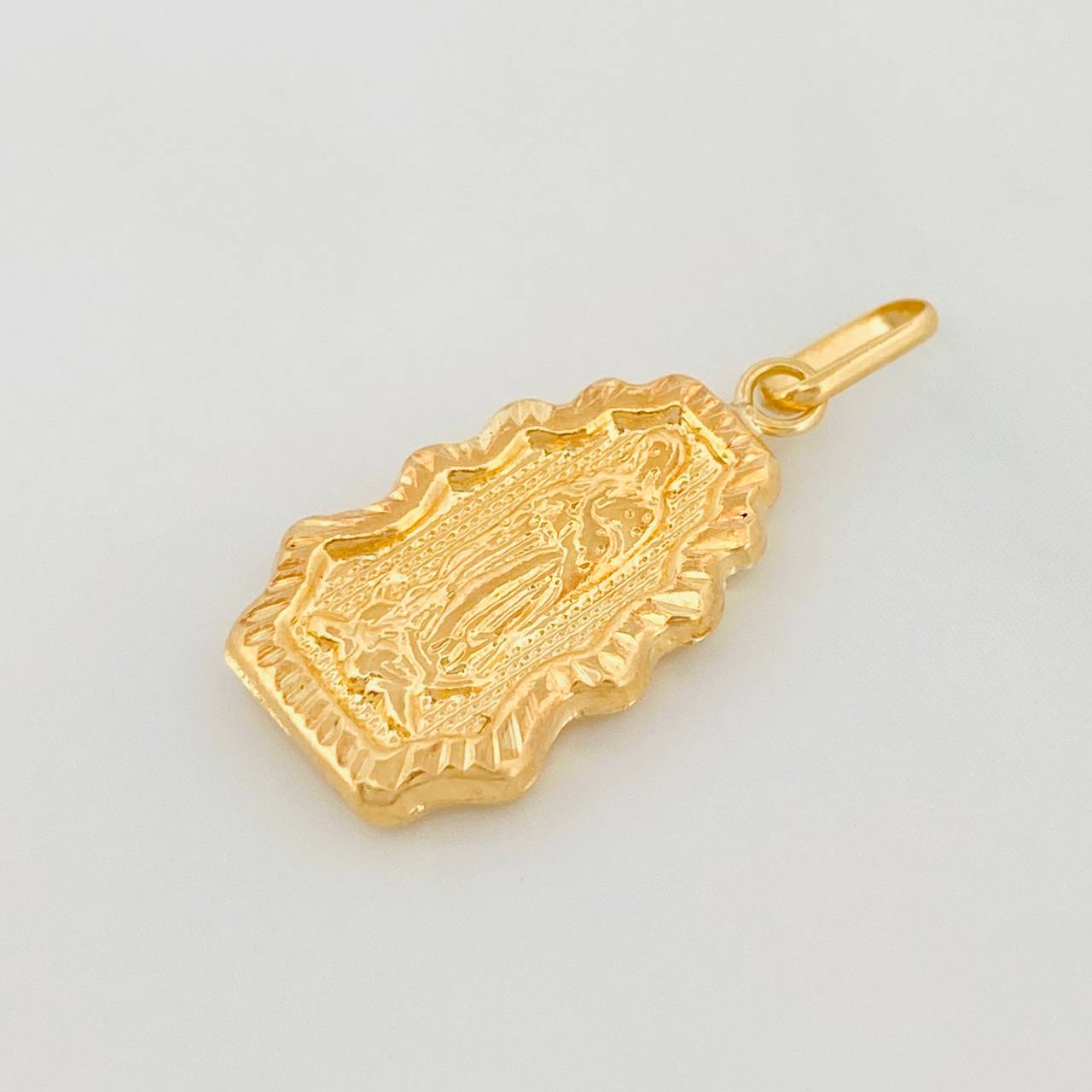 Our Lady of Guadalupe Pendant 0.75g / 1 in 18K Yellow Gold