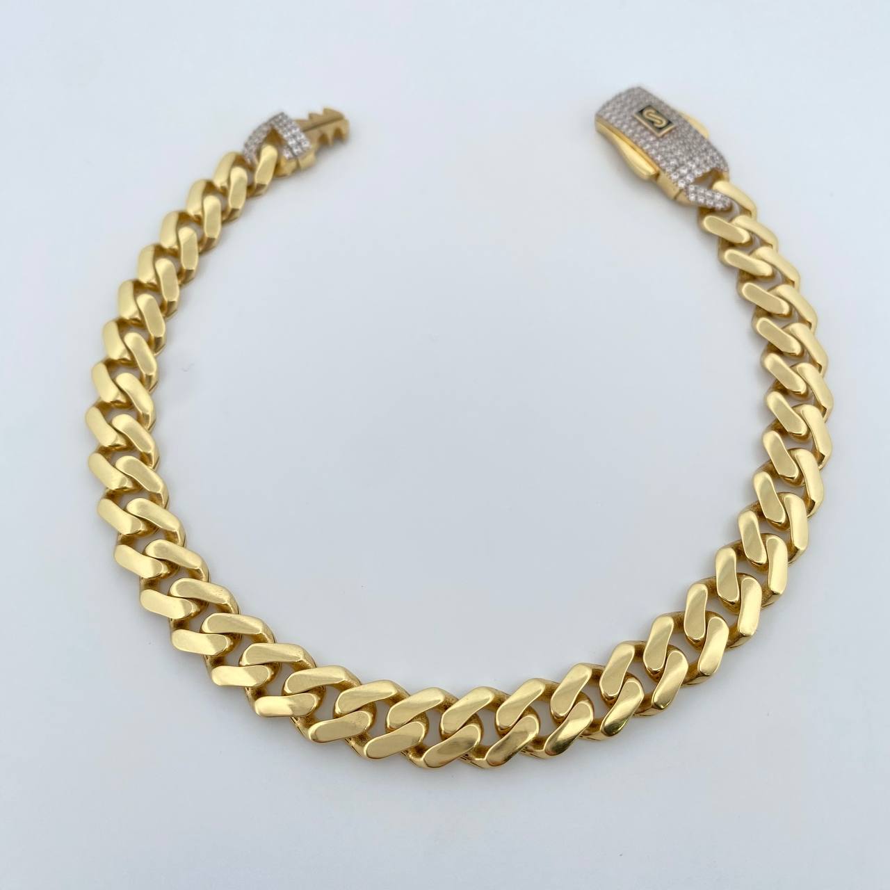 Pulso Cubano infinito 13.5gr / 21.6cm / 7.5mm Circones Blancos Oro Amarillo +2 18K &