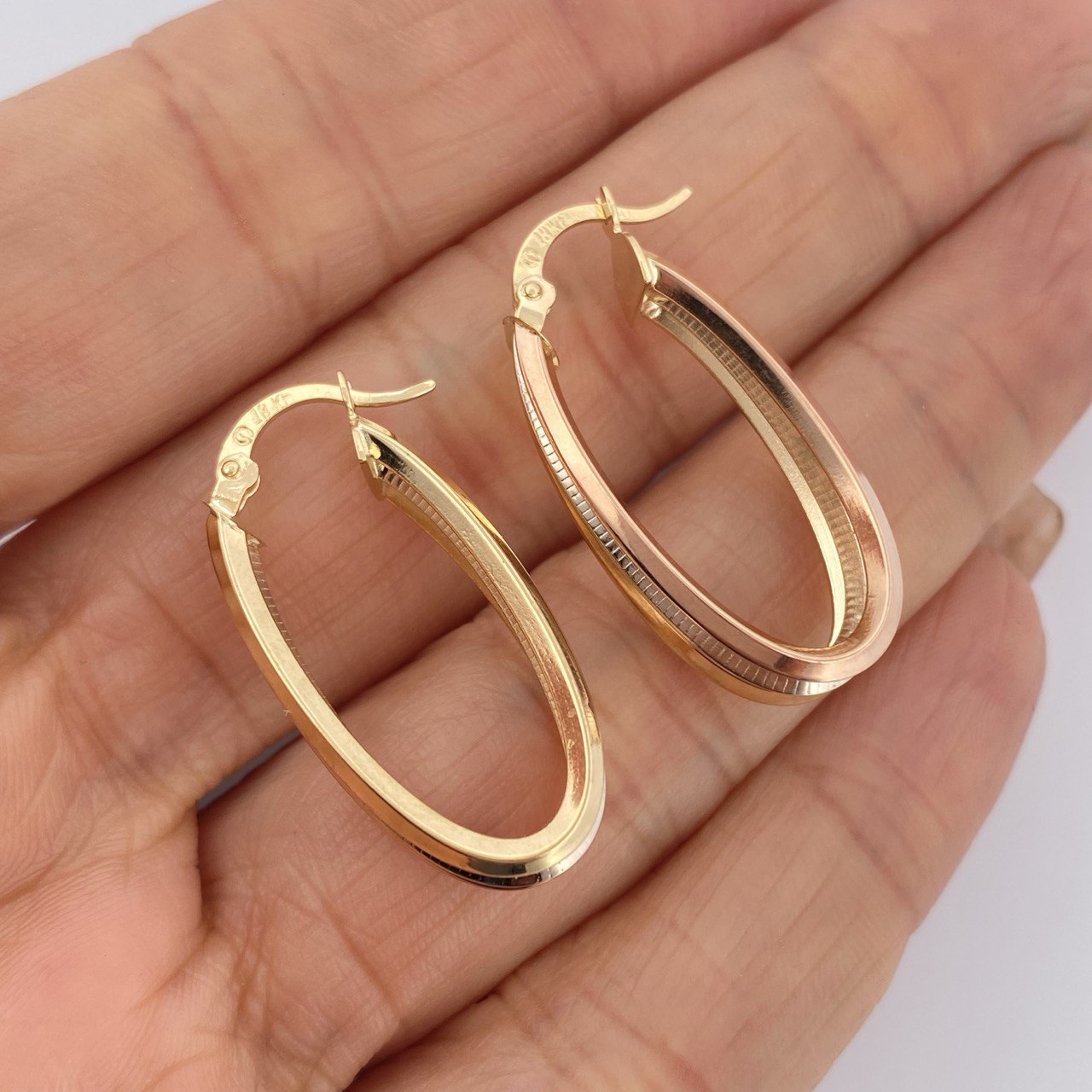 Hoop Earrings 2.85gr / 3cm / 18K Gold &