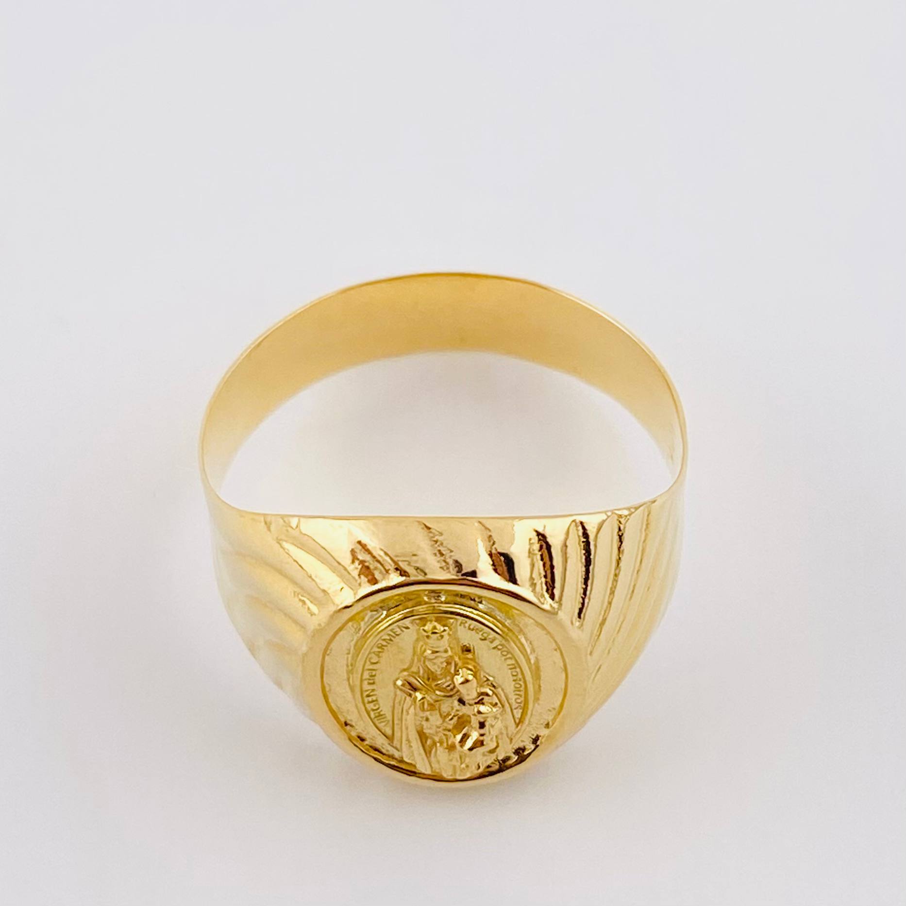 Ring Bordered with Virgin of Carmen 3.5g / Size 10 1/4 Yellow Gold 18K