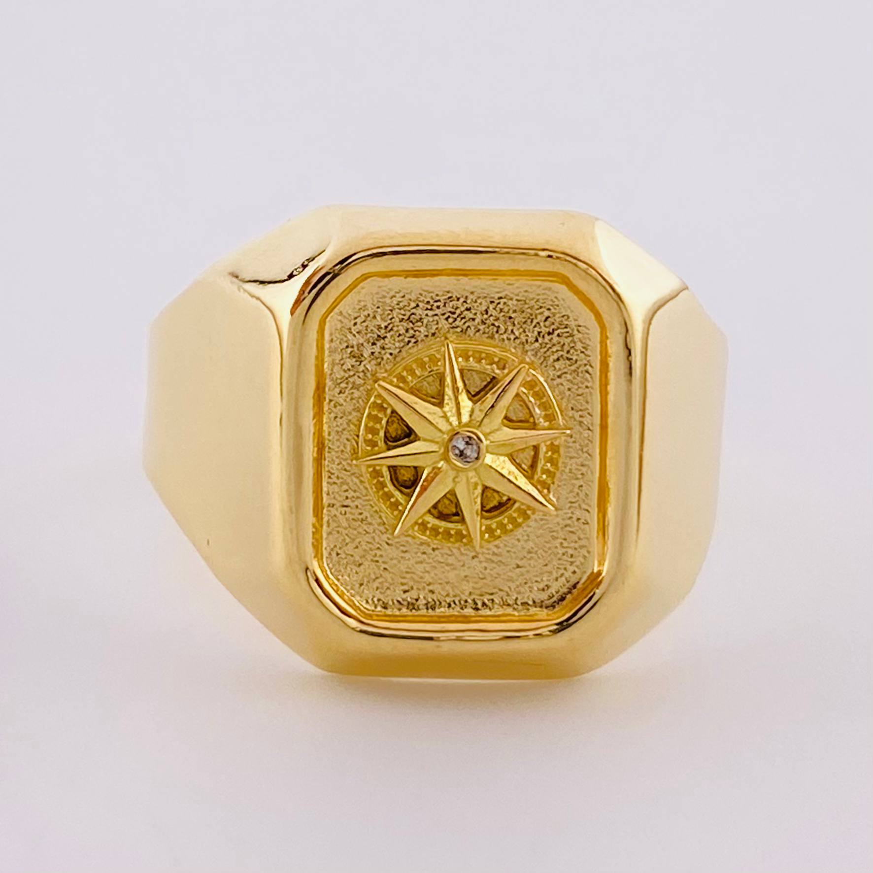 Cardinal Star Signet Ring 3.3g / T10 Yellow Gold 18K