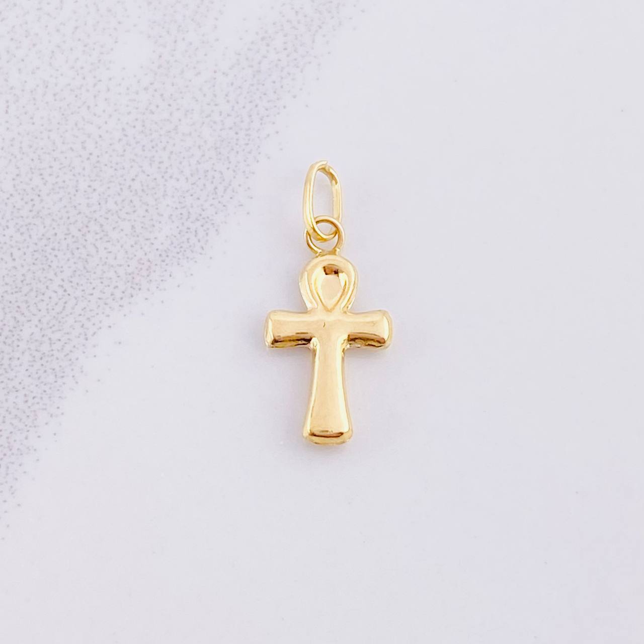 Egyptian Cross Pendant 0.4g / 3/4 in 18K Yellow Gold