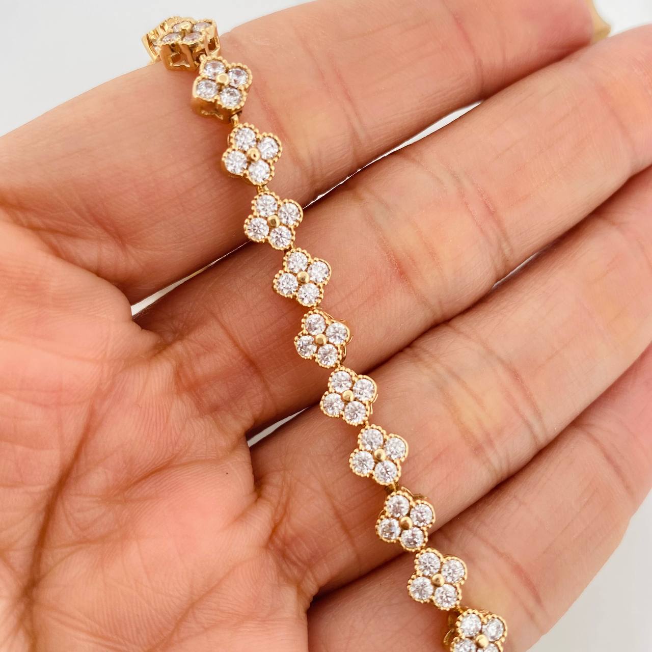 Clover Bracelet 12.35g / 8 in / 5.74mm Yellow Gold 18K