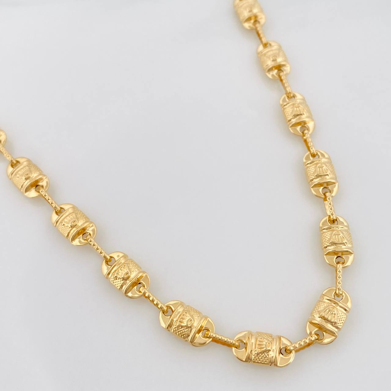 Rustic Crown Chain 16.55g / 24 1/2 in / 5.35mm 18K Yellow Gold