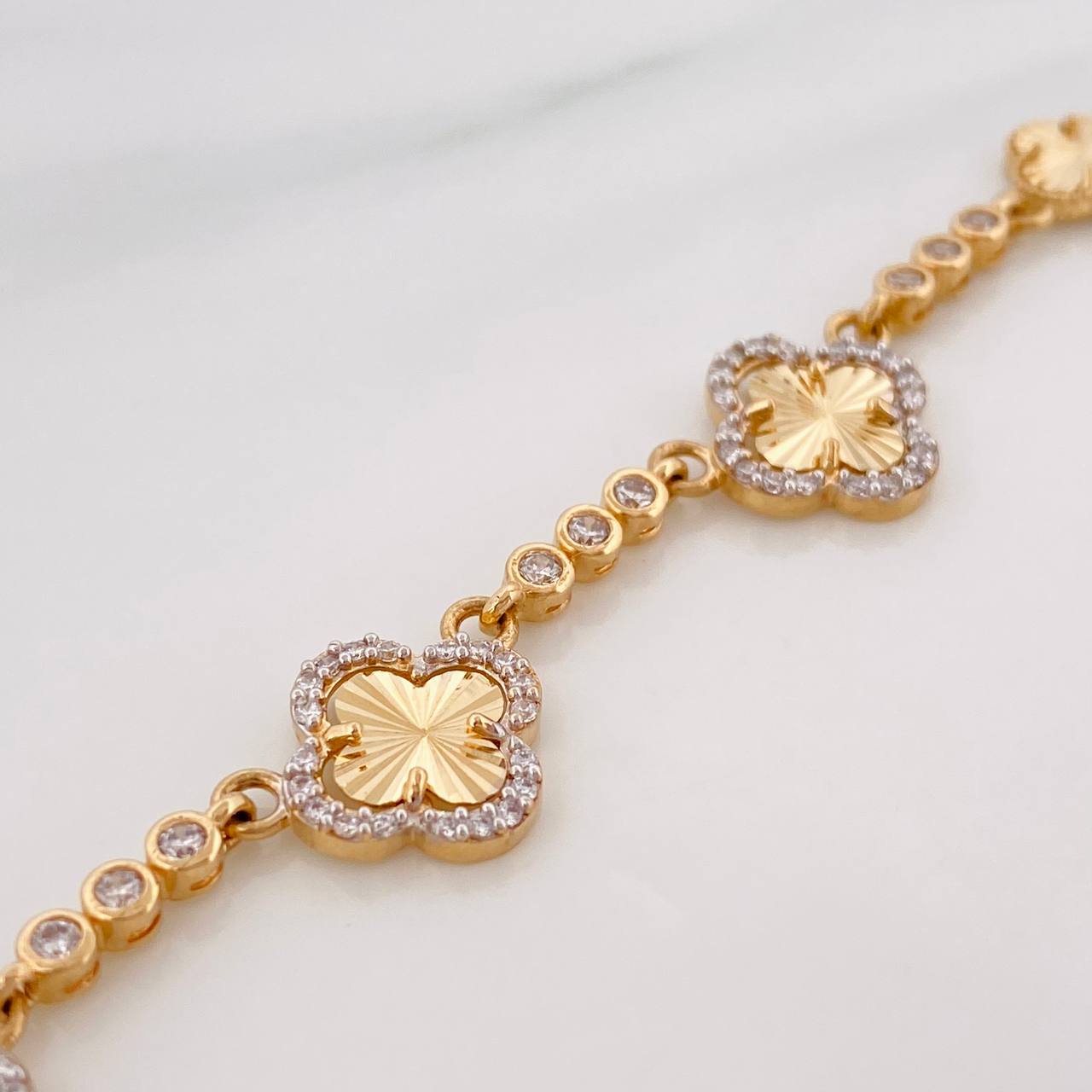 Clover Chain Diamond Cut Tennis 21.8g / 19 3/4 in / 2.88mm Yellow Gold 18K