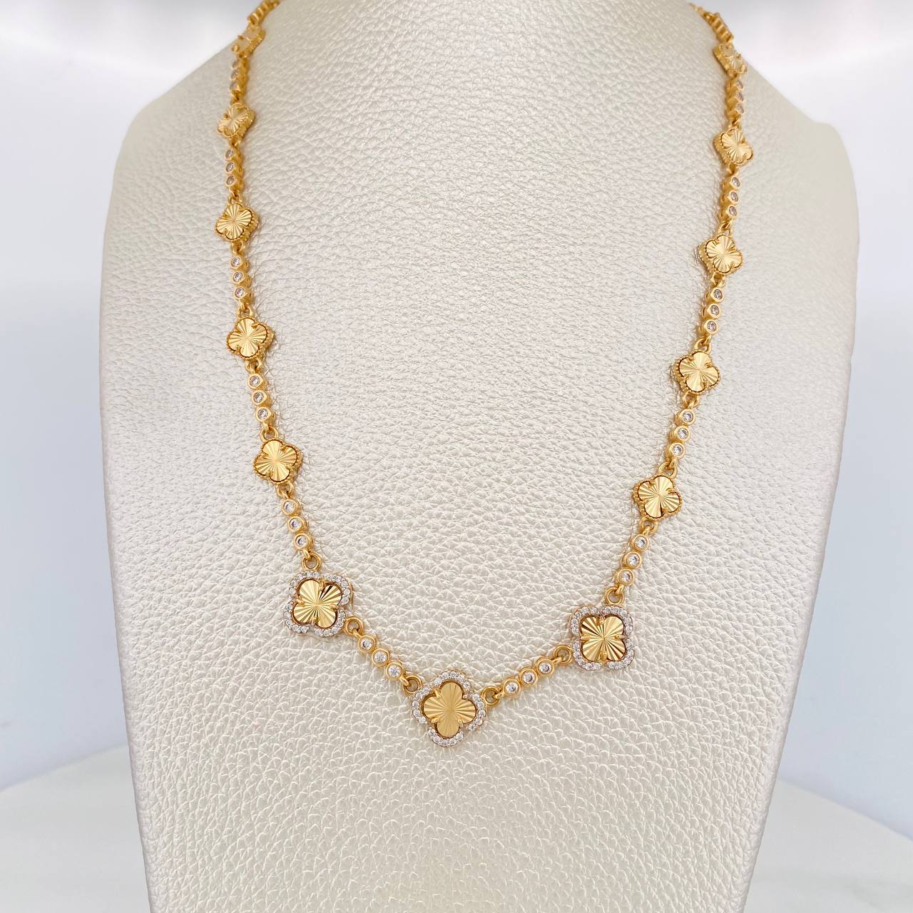 Clover Chain Diamond Cut Tennis 21.8g / 19 3/4 in / 2.88mm Yellow Gold 18K