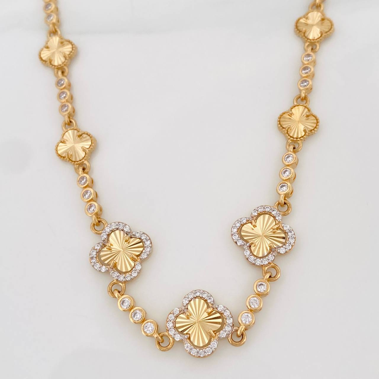 Clover Chain Diamond Cut Tennis 21.8g / 19 3/4 in / 2.88mm Yellow Gold 18K