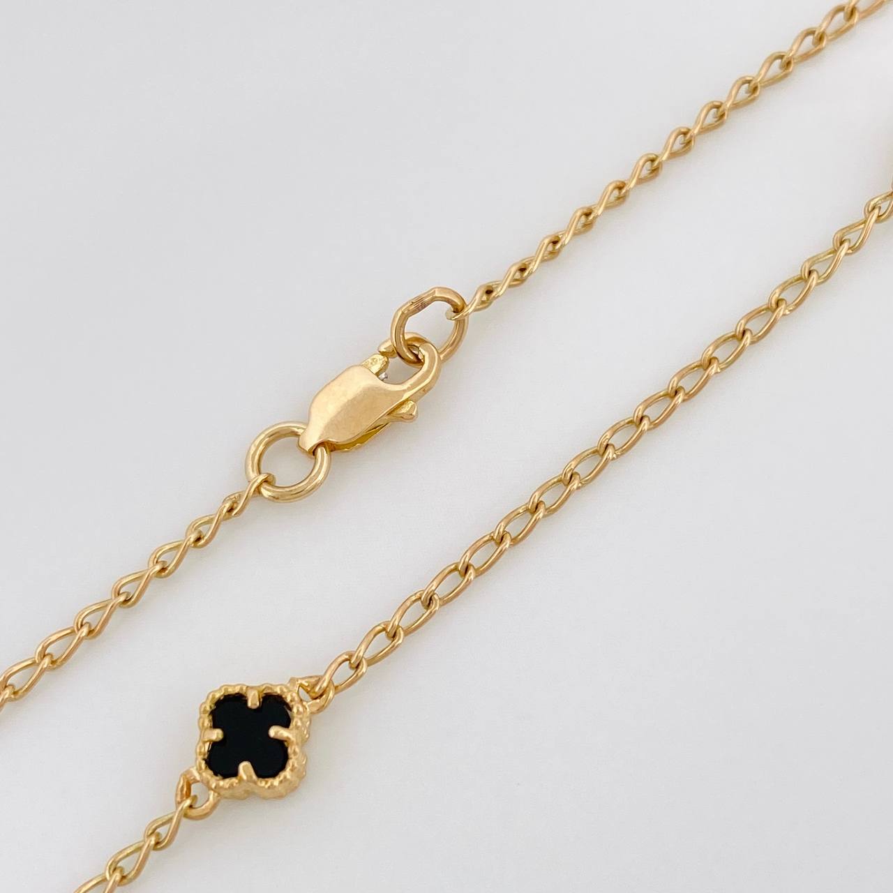 Clover Chain Espiga 4.35g / 18 in / 1.41mm 18K Yellow Gold