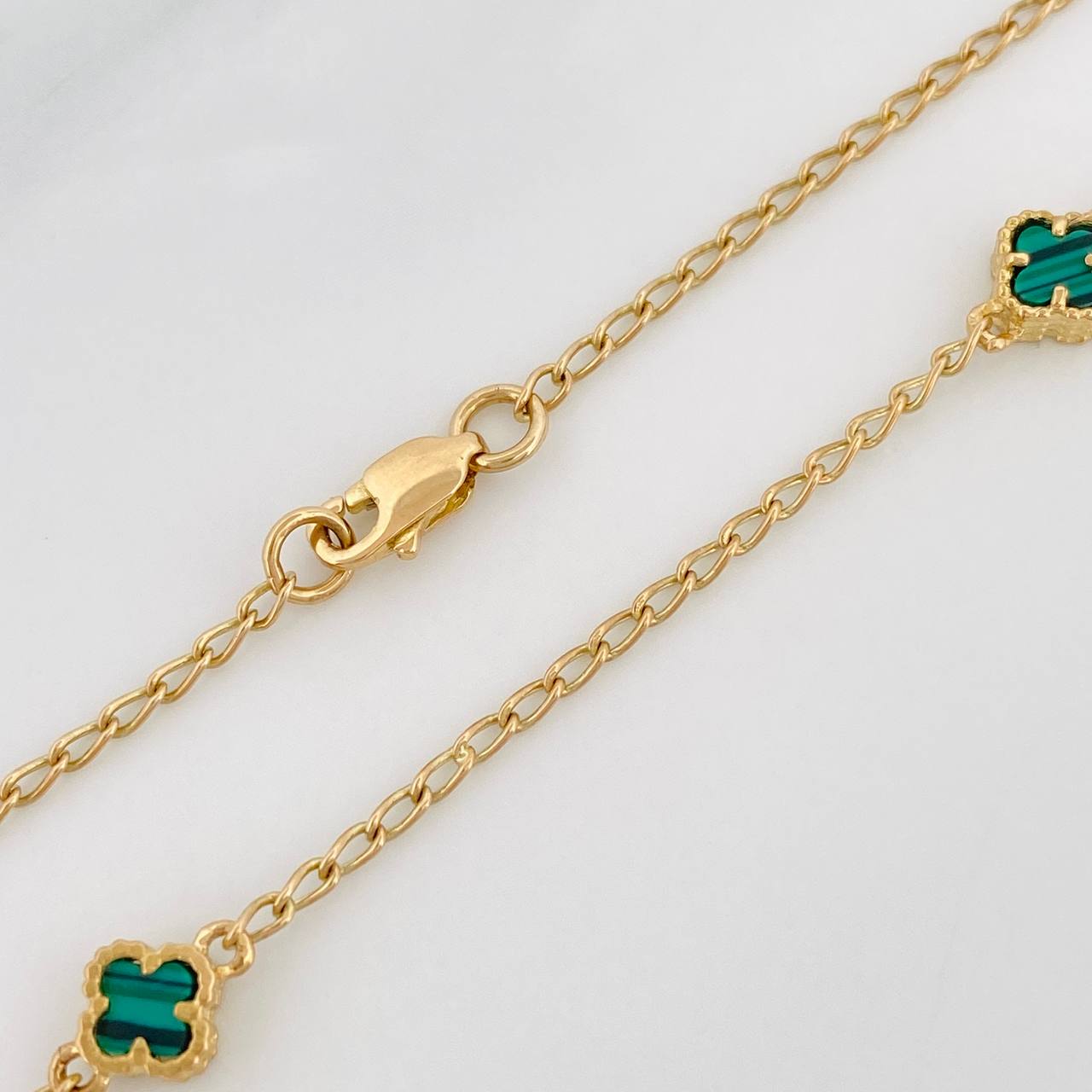 Clover Chain Espiga Malachite 4.3g / 18 in / 1.41mm Yellow Gold 18K