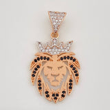 Dije León 3.15g / 1 1/2 in Dos Oros Blanco Rosa 18K
