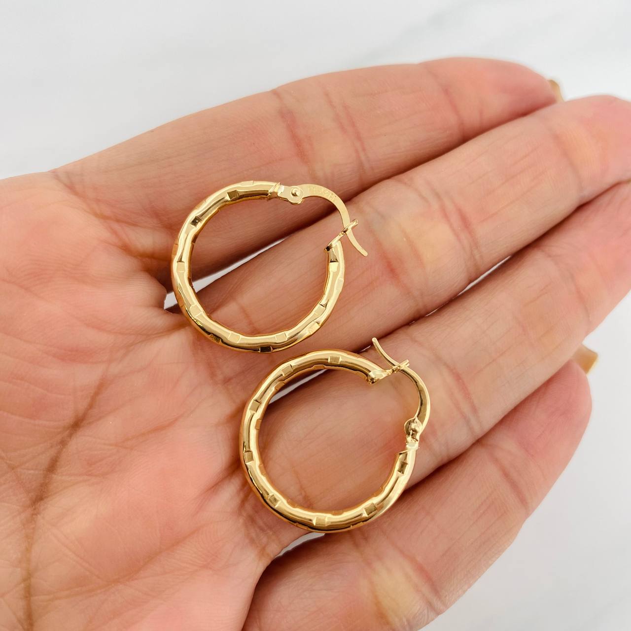 Hoop Earrings Val 2.15g / 1 in Yellow Gold 18K