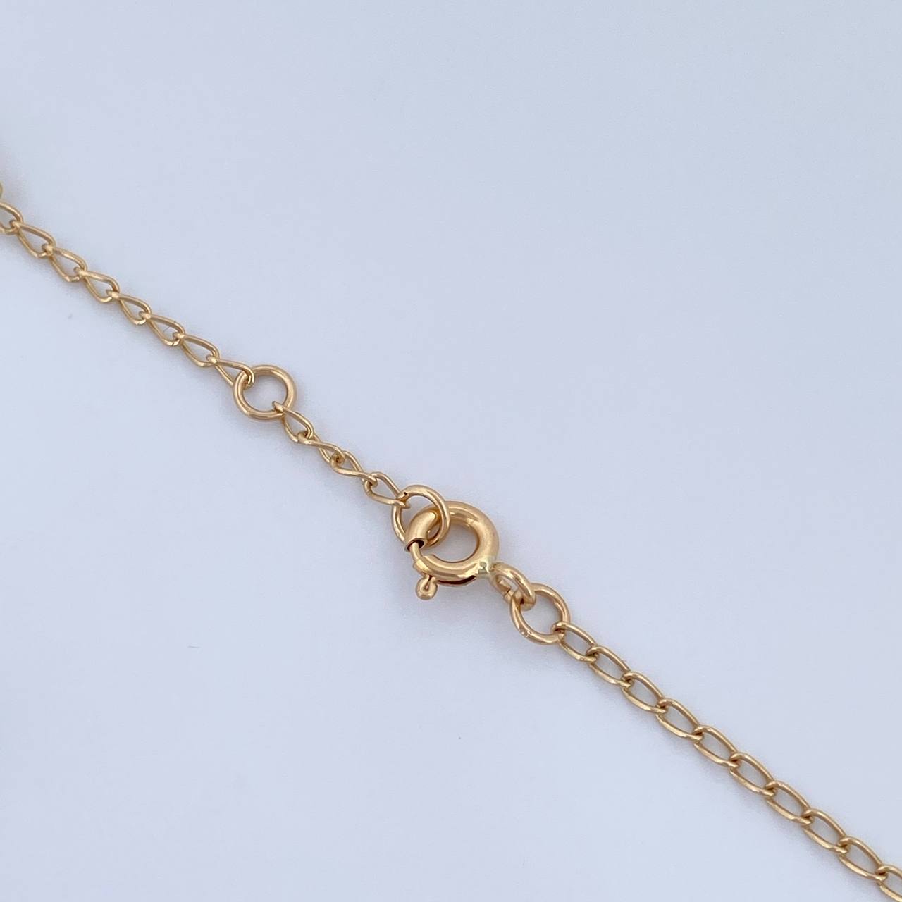 Tobillera Espiga Trebol  5.2gr / 22.7cm-24cm / 1.3mm Nacar Blanco Oro Amarillo 18K $