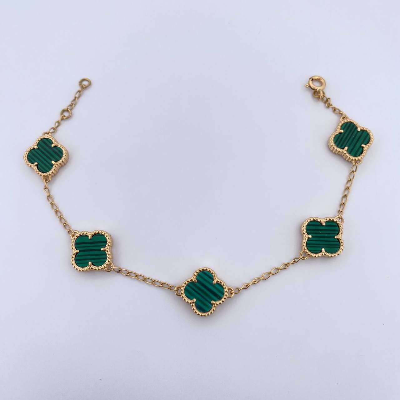 Pulso Espiga Trebol 7.85gr / 17.3cm-18.5cm / 1.6mm Malaquita Verde Oro Amarillo 18K $