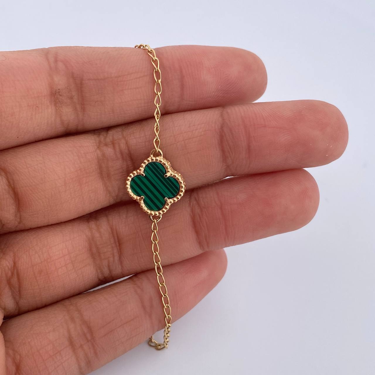 Cadena Espiga Trebol 9.4gr / 45.3cm-47.4cm / 1.3mm Malaquita Verde Oro Amarillo 18K $