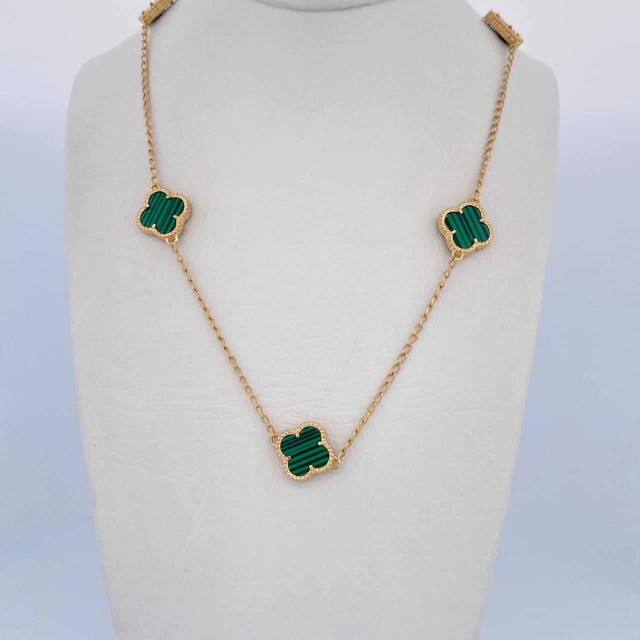 Cadena Espiga Trebol 9.4gr / 45.3cm-47.4cm / 1.3mm Malaquita Verde Oro Amarillo 18K $