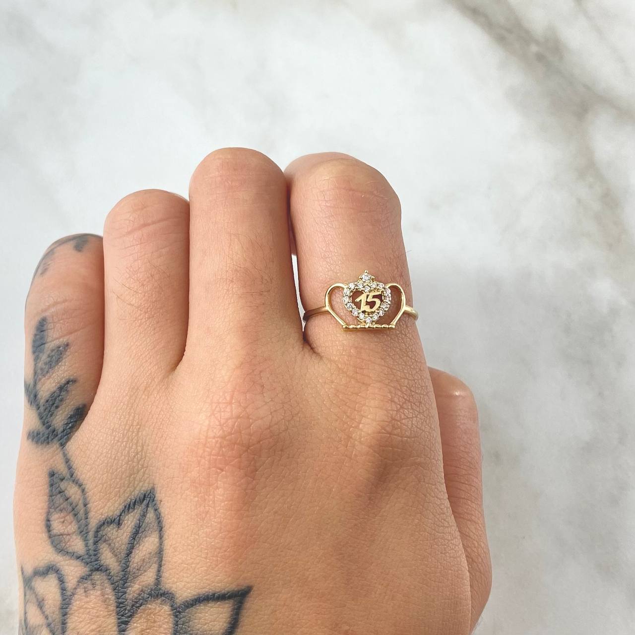 Crown Heart Ring 15´S 1.35gr / T7 / Yellow Gold 18K