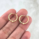 Candongas Carril Filigrana Esmeraldas 32pts 1.6gr / 1/2 in / Oro Amarillo 18K *