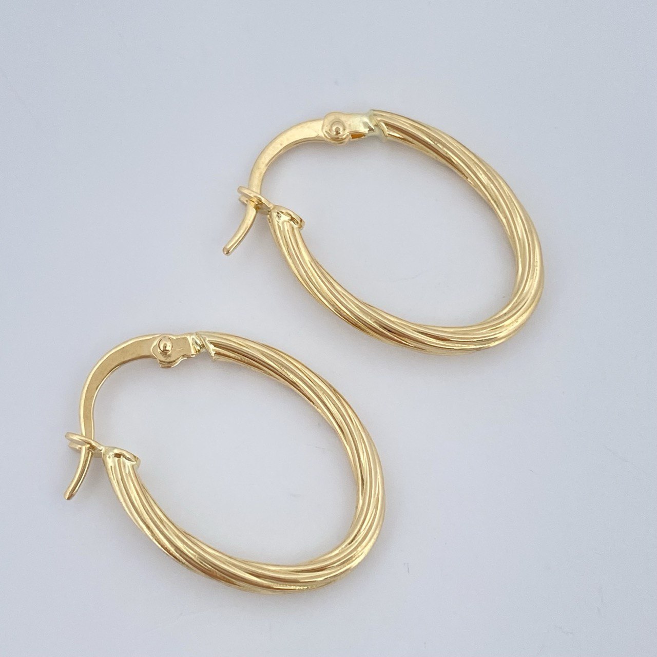 Hoop Earrings Arielle 1.2gr / 2.2cm / 18K Gold &