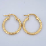 Hoop Earrings 1gr / 0.6in / 18K Gold &