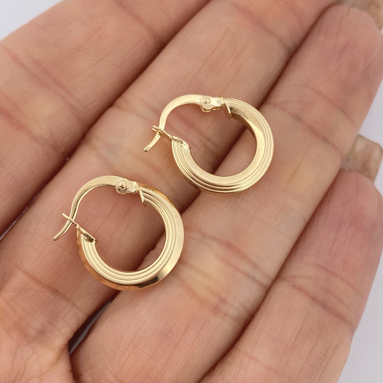 Hoop Earrings Winter 1.4gr / 1.7cm / 18K Gold &