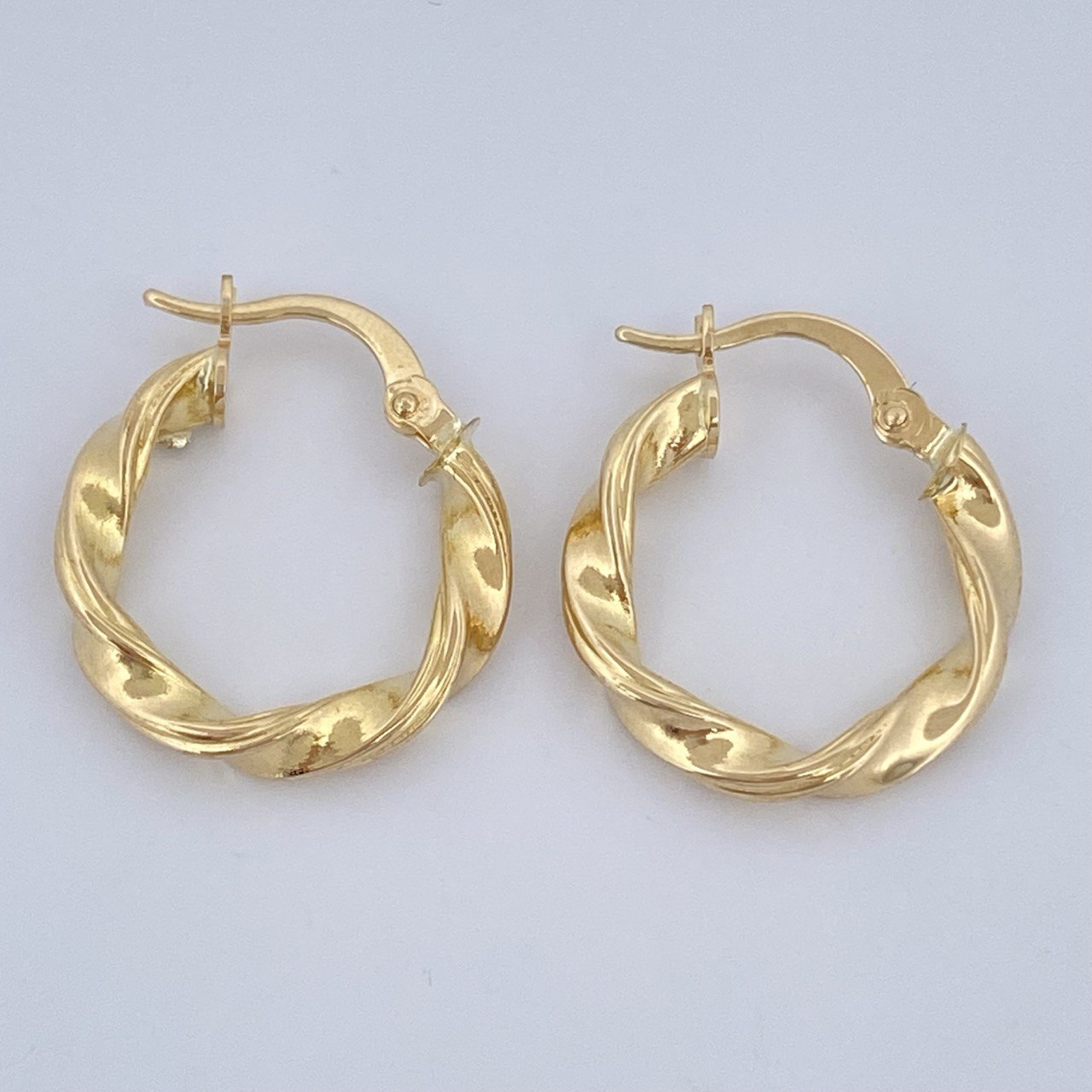 Hoop Earrings Mai 1.75gr / 2cm / 18K Gold &