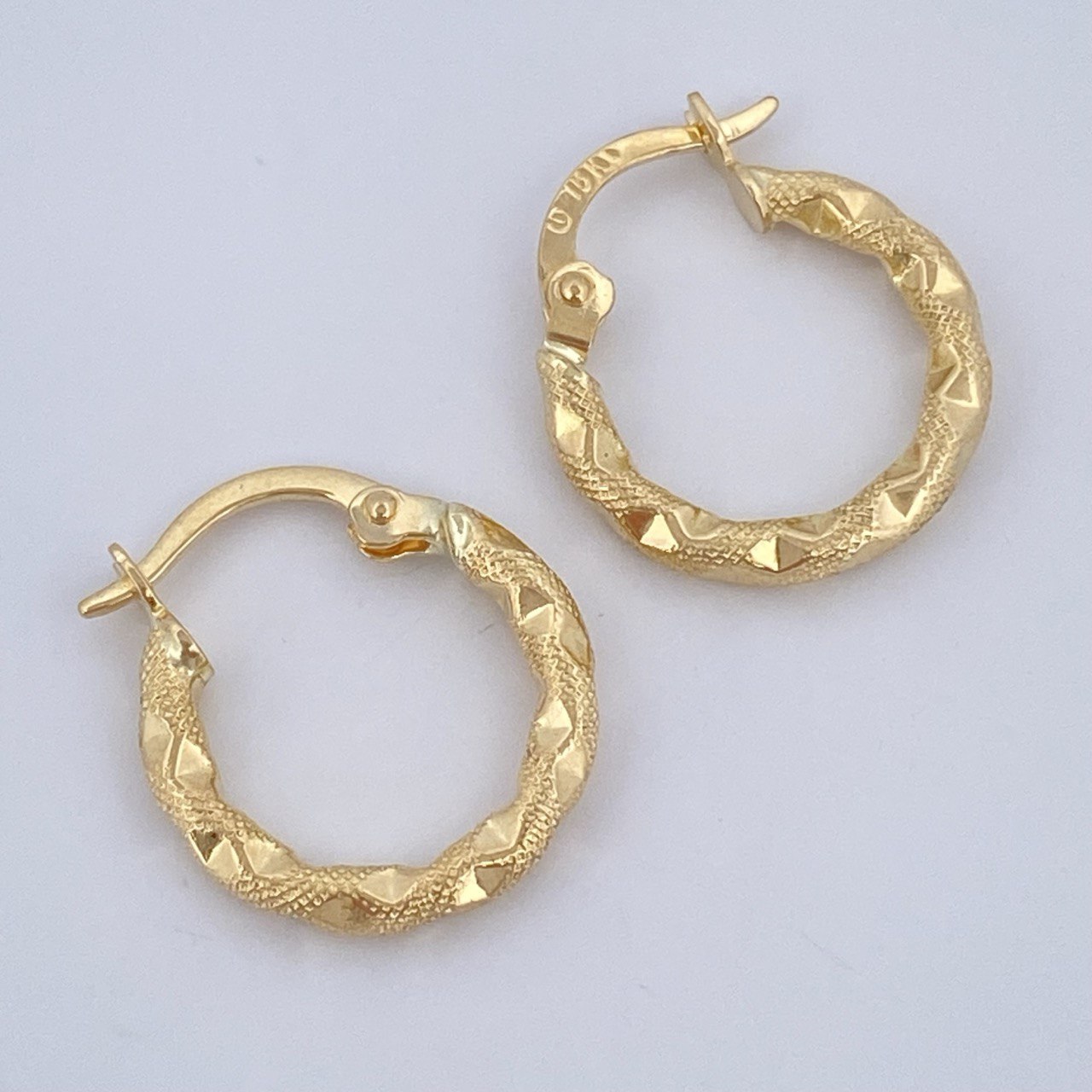 Hoop Earrings Sandra 1.05gr / 1.6cm / 18K Gold &