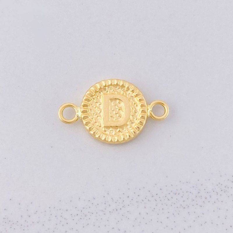 Charm Circle Letter D 0.55g / 3/4 in Yellow Gold 18K