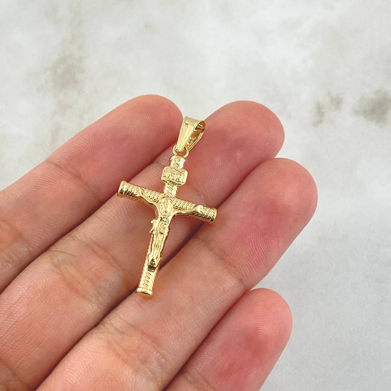 Pendant Cruz Cristo 3.05gr / 5.7cm / Screw Staff 18K Yellow Gold ©