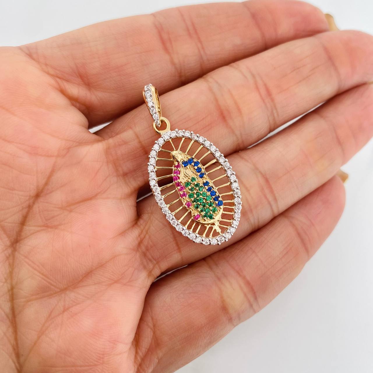 Pendant Medal Virgin Guadalupe 2.9g / 1 1/2 in Two-Tone Yellow White Gold 18K