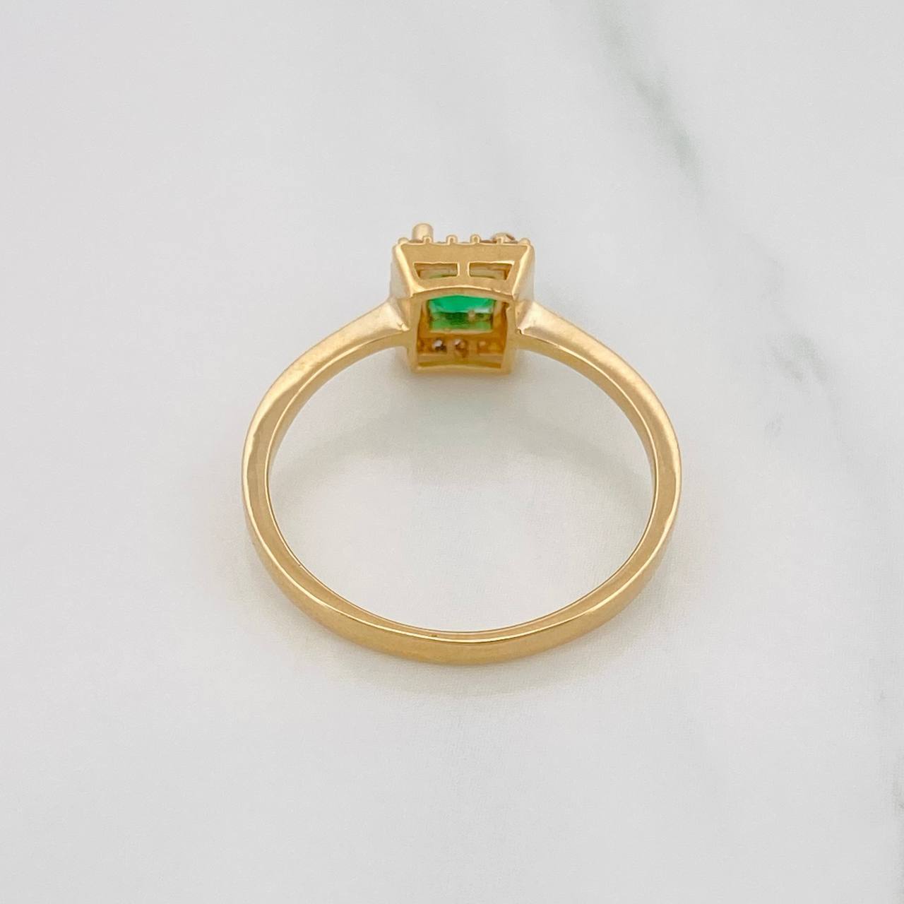 Anillo Solitario Cuadrado 2.75g / T7 3/4 Oro Amarillo 18K