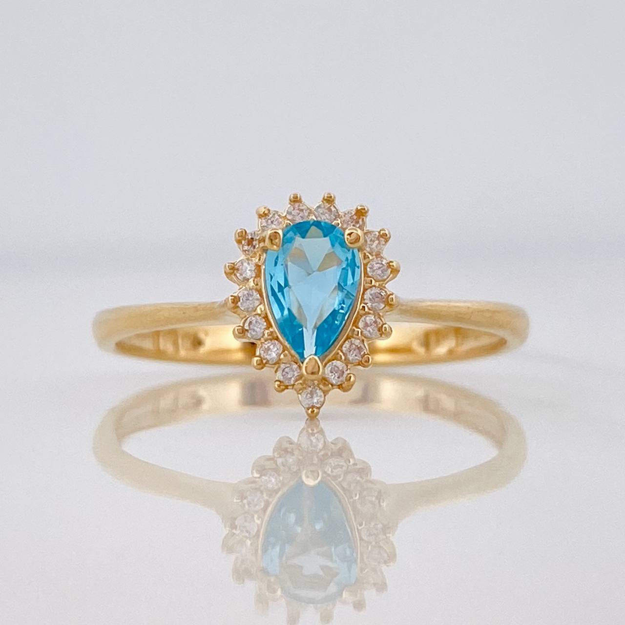 Anillo Solitario Gota 2.15g / T7 1/2 Oro Amarillo 18K